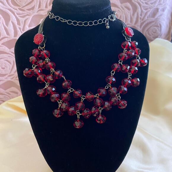 Whimsical  Crystal Vintage Translucent Fairy Scarlet Dark Red - Picture 2 of 5